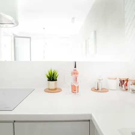 Отель Lux Apart Przemyslowa Познань